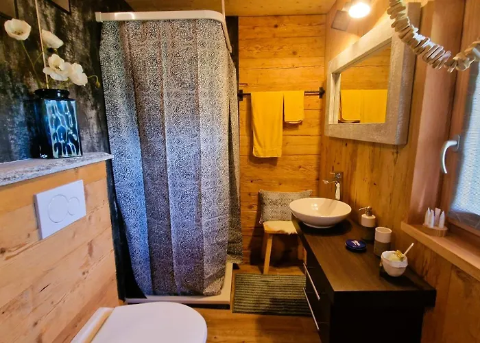 Mayen Praz Dau Lauc Charme Et Nature 4 Personnes Chalé *